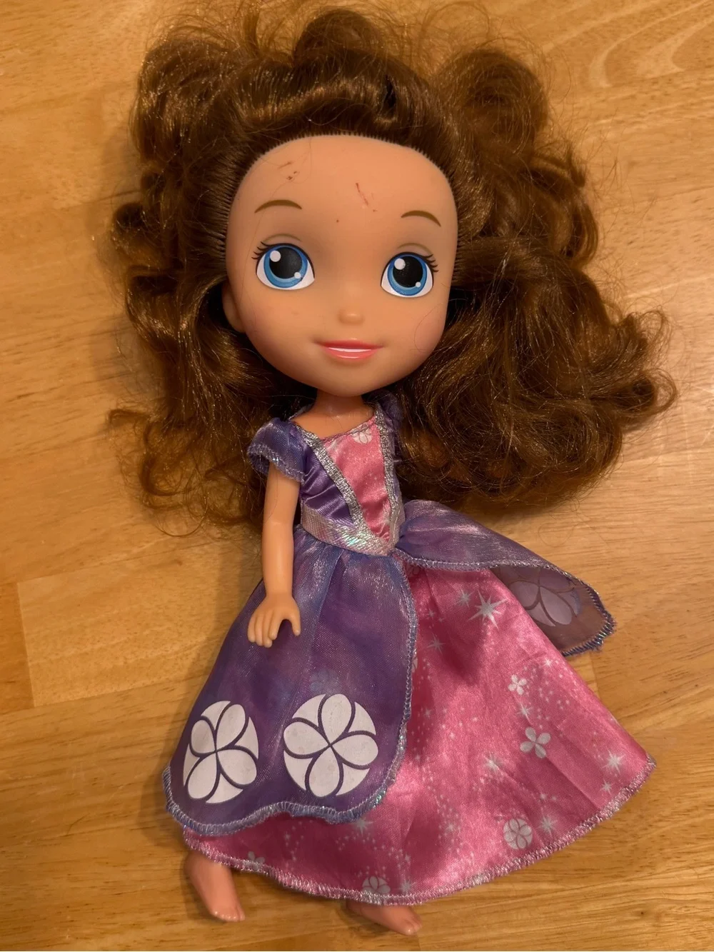 Disney Junior Sofia the First Royal Sofia Doll (approx. 10.5 to 11 inches tall)